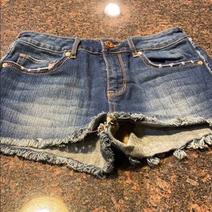 Juniors Bullhead high rise denim shorts